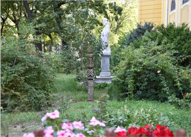 Püspöki Palota kertje