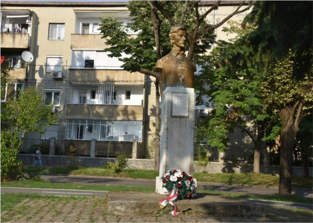 Petőfi Sándor szobra