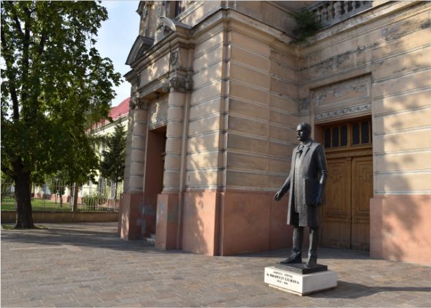 Ifj Rimanóczy Kálmán szobra